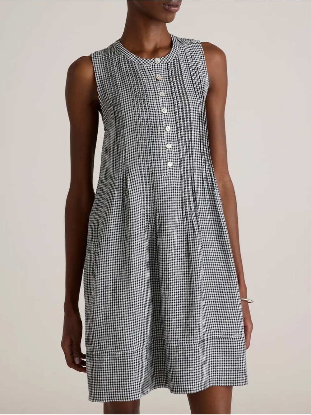 Quince 100% European Linen Sleeveless Swing Dress in Classic Mini Gingham Small